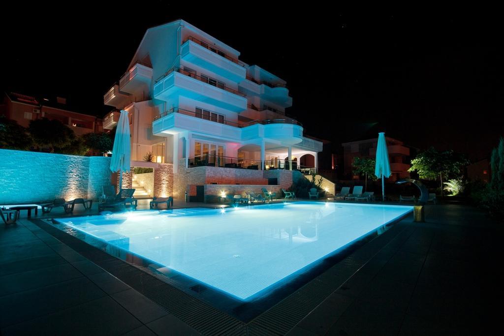 House Novalia Hotel โนวาลยา ภายนอก รูปภาพ